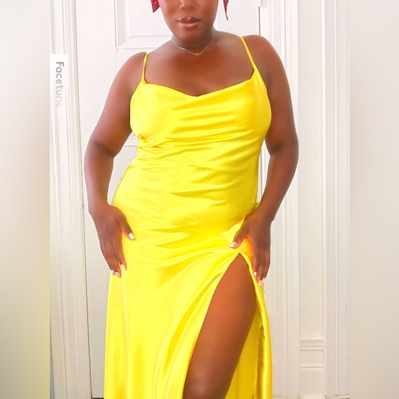 Vivid Yellow Silk Doublelined Evening Backless High Split Dress - Picture 13 of 14